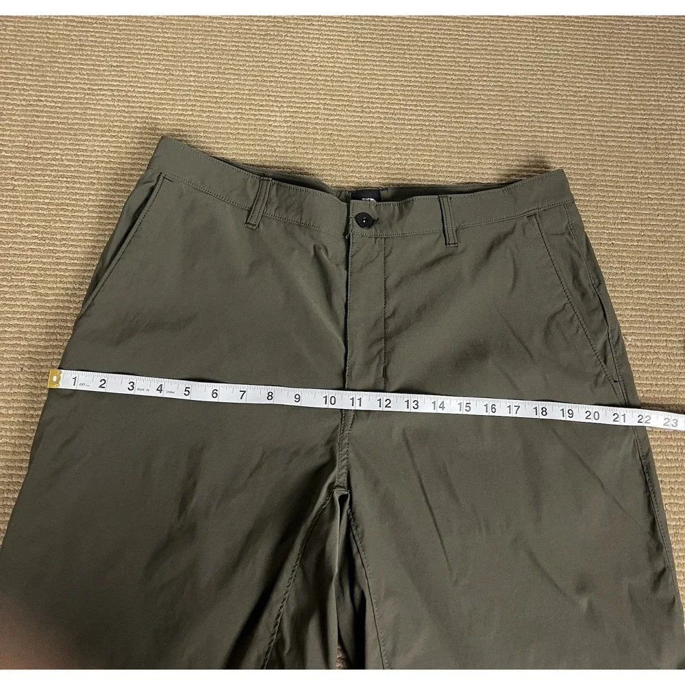 The North Face‎ Green Shorts Mens 38 Nylon Green Utility Chinos Outdoors